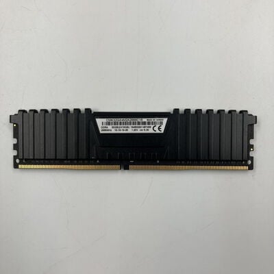 【なんば店】中古  PC4-21300 16GB デスクトップ用(DDR4-2666) 135638 