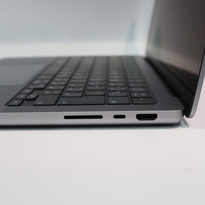 【札幌店】中古  MacBook Pro (8CPU/14GPU/16GB/512GB /14インチ/2021) 4950001999 