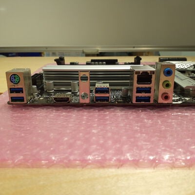 【鹿児島店】中古  ASRock B550 TW (B550 AM4 mATX DDR4) 193965 