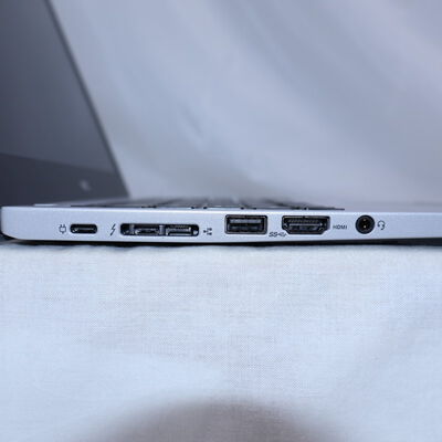【通販センター】中古  【ジャンク品/保証無/返品質問不可】NEC VersaPro タイプVB　PC-VKM17BZG4 (Core i5 8350U/8GB/SSD256GB/-/オンボード/12.5ｲﾝﾁ/1366x768/Wi-Fi/WEBCAM/-) 176664 