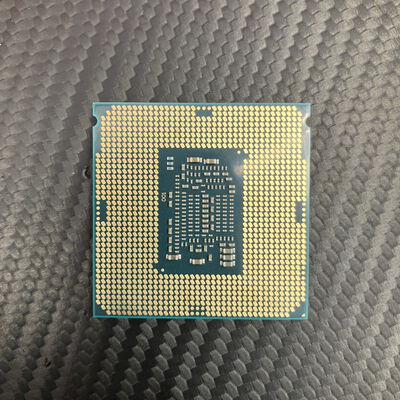 【富士青葉店】中古  INTEL Core i3 8100 (1151/3.60GHz/6M/C4/T4) 136202 