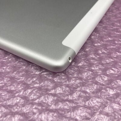 【熊本浜線店】中古  【SIMロック解除済み】【au】Apple iPad (2017) Wi-Fi + Cellular 32GB シルバー 整備済み再生品 NP1L2J/A 164188 