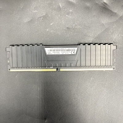 【熊本浜線店】中古  PC4-21300 8GB デスクトップ用 126165 