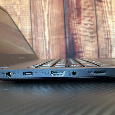 【富士青葉店】中古  dynabook dynabook S73/DP (INTEL Core i7 8650U 1.9GHz/16GB/SSD512GB/-/オンボード/13.3/1920x1080/Wi-Fi/WEBCAM/W11H64) 179541 