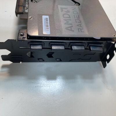 【大宮店】中古  玄人志向 RD-RX9070XT-E16GB/TP (RX9070XT 16G) 176950 