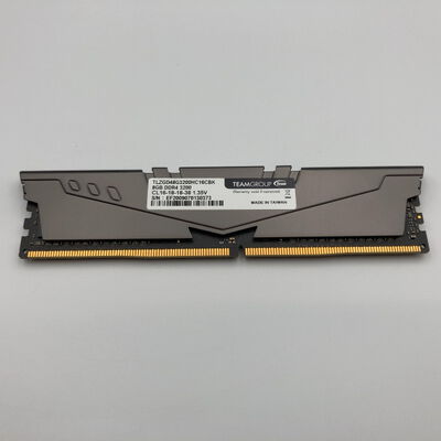 【甲府飯田店】中古  PC4-25600 8GB デスクトップ用(DDR4-3200) 140727 