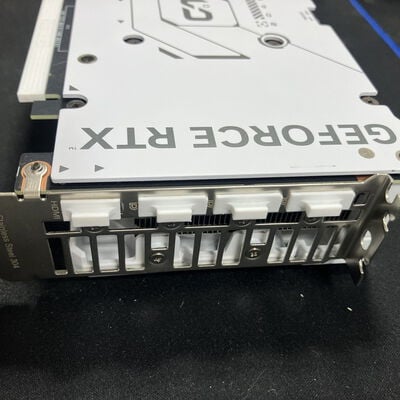 【大宮店】中古  ASUS DUAL-RTX4070S-O12G-EVO-WHITE (RTX4070 SUPER 12GB) 1250006604 