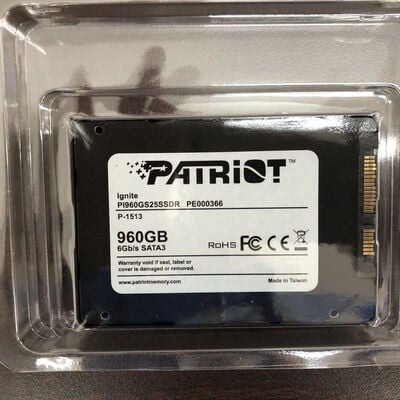 【福山ココローズ店】中古  各社 2.5インチ SSD 960GB SATA 124397 