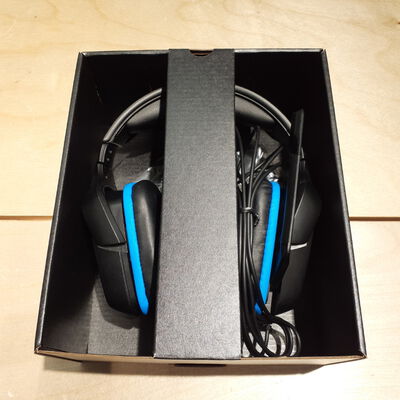 【鹿児島店】中古  Logicool G431 (有線 7.1サラウンドサウンド ゲーミングヘッドセット) 146997 