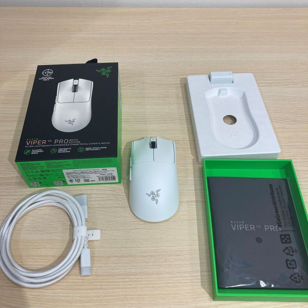 中古：Razer Viper V3 Pro RZ01-05120200-R3A1 Razer - Viper V3 Pro - Ultra Lightweight Optical Gaming Mouse with