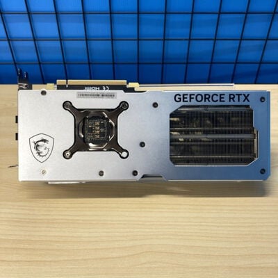 【博多店】中古  MSI GeForce RTX 4070 SUPER 12G GAMING X SLIM WH (RTX4070 SUPER 12GB) 163392 