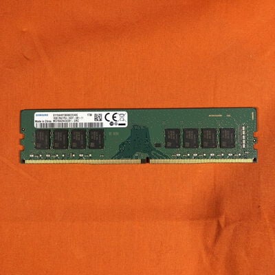 【なんば店】中古  PC4-19200 16GB デスクトップ用 135639 