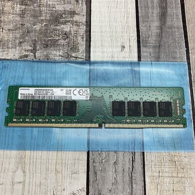【広島店】中古  Samsung M378A4G43CB2-CWE (DDR4 PC4-25600 32GB) 195866 