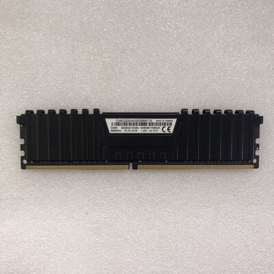 【甲府飯田店】中古  PC4-21300 16GB デスクトップ用 135638 