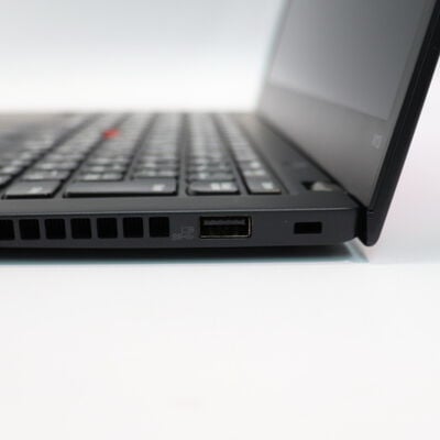 【札幌店】中古  LENOVO ThinkPad X13 (AMD Ryzen 5 Pro 4650U 2.10GHz/32GB/SSD256GB/-/オンボード/13.3/1920x1080/Wi-Fi/WEBCAM/W11P/Microsoft Office Home and Business 2024) 184183 