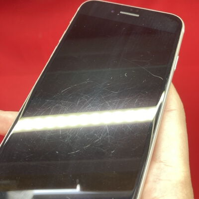 【千葉店】中古  【docomo】Apple iPhoneSE 4.7インチ (第2世代/2020) 64GB (ホワイト) MX9T2J/A 142464 