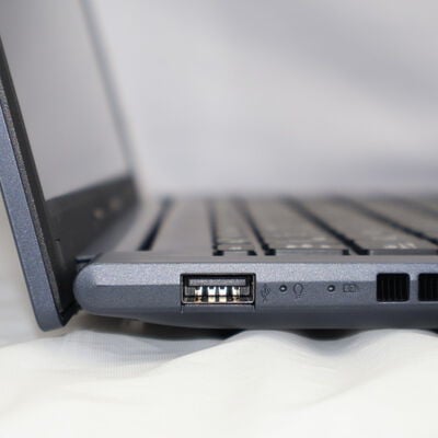 【通販センター】中古  ASUS Vivobook 14X X1403ZA-LY160W(Intel Core i7 12700H/16GB DDR4 (PC4)/SSD512GB/なし/オンボード/14/1920x1200/Wi-Fi/W11H64 MAR) 194598 