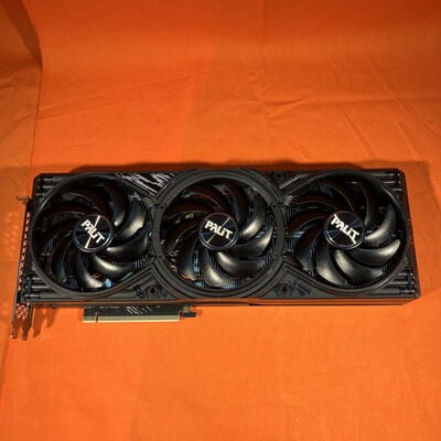 【なんば店】中古  Palit NE7507T019T2-GB2031U(RTX5070Ti GamingPro-S) 3280021434 