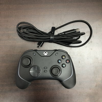 【福山ココローズ店】中古  Razer Wolverine V2 Chroma (RZ06-04010100-R3M1) 5090000927 