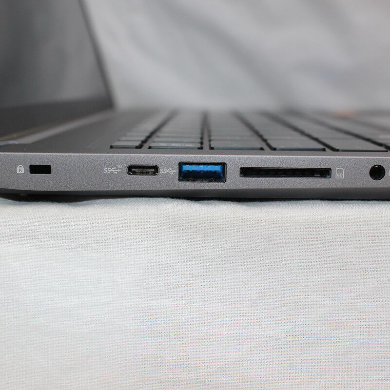 中古 THIRDWAVE raytrek R6-RL(Intel Core i7 13700H/32GB DDR5 (PC5