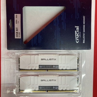 【千葉店】中古  Crucial 16GB 2枚組(合計32GB) PC4-28800/DDR4-3600 デスクトップ用 3250006157 