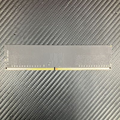 【富士青葉店】中古  CFD D4U3200CS-8G(DDR4 PC4-25600 8GB) 5070001800 