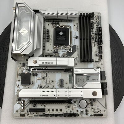 【新潟店】中古  ASRock Z890 Steel Legend WiFi(Z890 1851 ATX DDR5 172165 