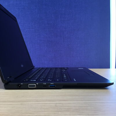 【松山環状枝松店】中古  FUJITSU LIFEBOOK U7410 (INTEL Core i5 10310U 1.7GHz/16GB/SSD256GB/-/オンボード/14/1366x768/Wi-Fi/WEBCAM/W11H64/Microsoft Office Home and Business 2024付) 180536 
