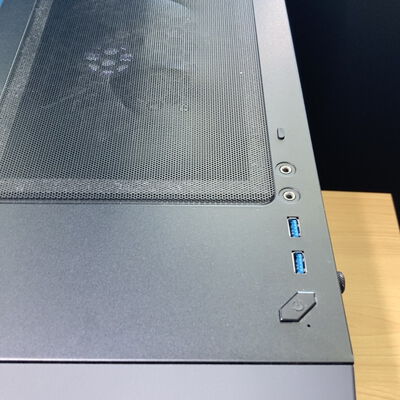 【甲府飯田店】中古  iiyama Level&infin; ILeDEs-R779-L137C-TL9XB(i7 13700KF/32GB/SSD1TB/RTX4070/W11H) 4720003223 