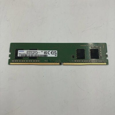 【なんば店】中古  PC4-25600 8GB デスクトップ用(DDR4-3200) 140727 