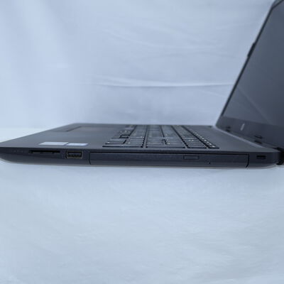【通販センター】中古  【ジャンク品/保証無/返品質問不可】HP 250 G7 (Core i3-7020U/8GB/オンボード) 202868 