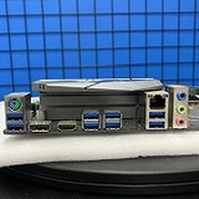 【新潟店】中古  ASRock X570 Phantom Gaming 4 (X570 AM4 ATX DDR4) 140055 