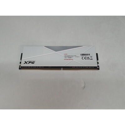 【前橋ｲﾝﾀｰｱｶﾏﾙ店】中古  XPG AX4U320016G16A PC4-25600 16GB デスクトップ用(DDR4-3200　1枚) 4540002175 