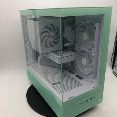 【郡山安積店】中古  自作パソコン(Ryzen 7 9800X3D/32GB/M.2 SSD1TB+M.2 SSD1TB/HDD2TB/RTX5070 12GB/W11H) 4640002539 