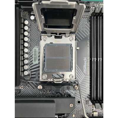 【秋葉原本店】中古  ASRock B650 PG Lightning WiFi (B650 AM5 ATX DDR5) 3410012394 
