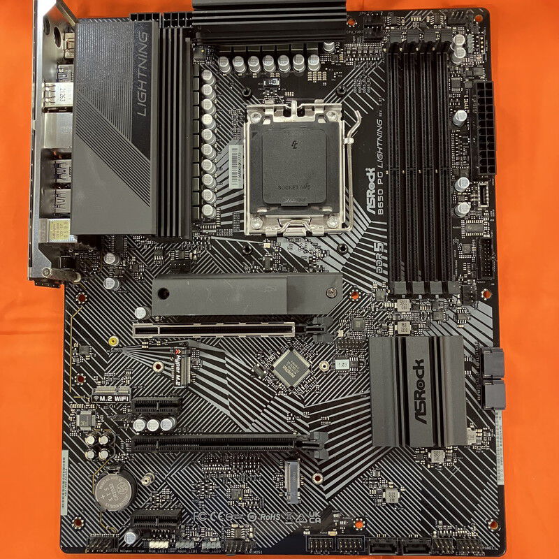 ASRock B650 PG Lightning マザーボード 中古 ASRock 〔中古〕B650 PG Lightning（中古保証1ヶ月間