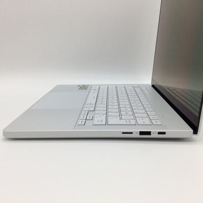 【浜松店】中古  ASUS GA403UI-R9R4070W(Ryzen 9 8945HS/32GB/SSD1TB/なし/RTX4070 8GB/14.0/2880x1800/W11H) 1300007685 