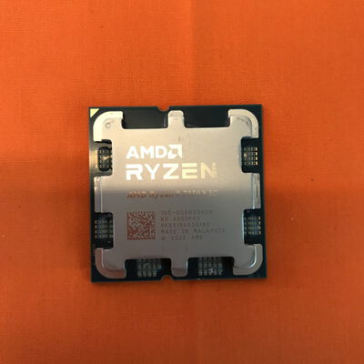 【なんば店】中古  AMD Ryzen 9 7950X3D (AM5/4.2/144M/C16/T32/120W) 156788 