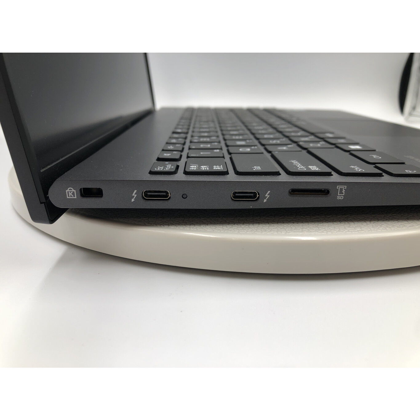 中古 NEC LAVIE NEXTREME Carbon XC750/FAB PC-XC750FAB(i7-1255U/16GB 中古 NEC LAVIE NEXTREME Carbon XC750/FAB PC-XC750FAB(i7-1255U/16GB