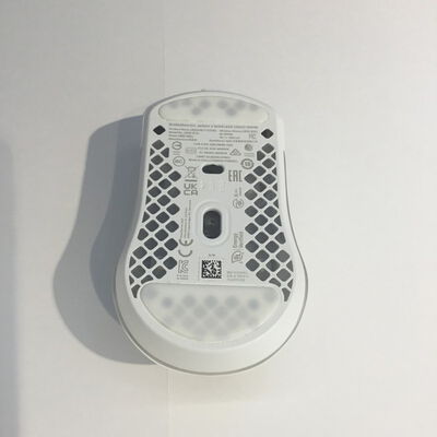 【松山環状枝松店】中古  SteelSeries Aerox 3 Wireless Snow 2022 (62608J) 4560001061 