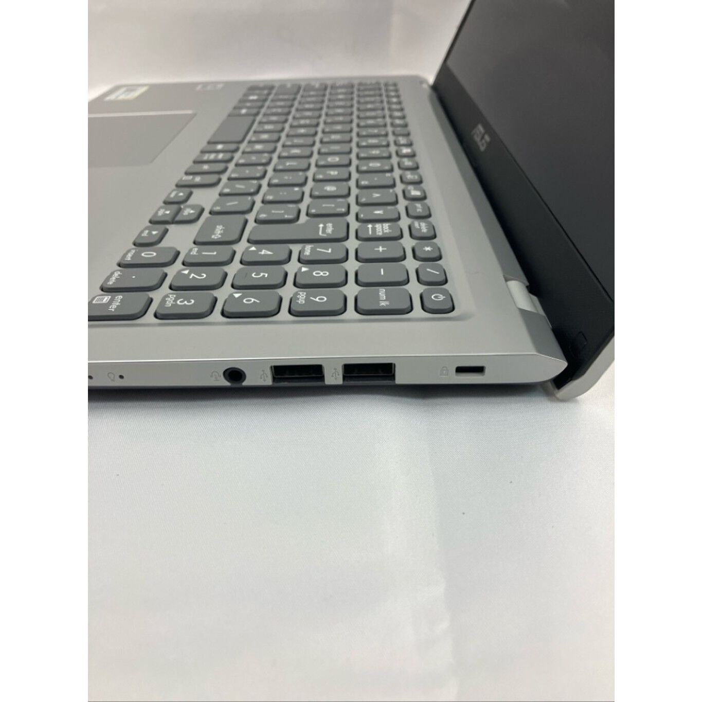 中古 ASUS X515JA-BQ2321WX (Core I7-1065G7/8GB/SSD 512GB/-/-/WLAN
