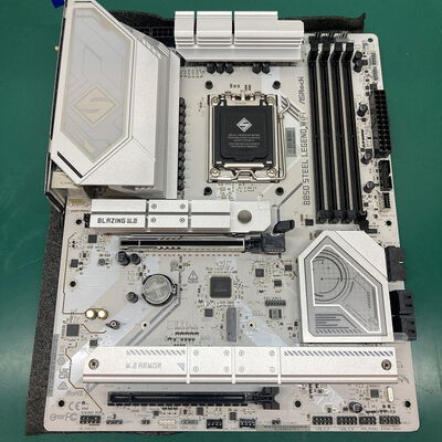 【浦添城間店(沖縄)】中古  ASRock B850 Steel Legend WiFi (B850 AM5 ATX DDR5) 175464 