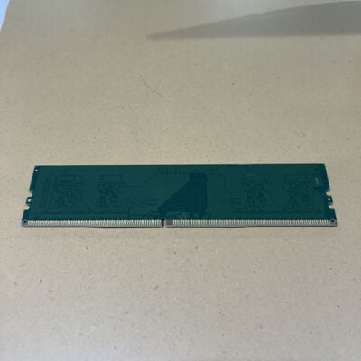 【浦添城間店(沖縄)】中古  PC4-25600 8GB デスクトップ用_ 184899 