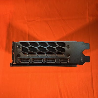 【なんば店】中古  玄人志向 GG-RTX5060-E8GB/LE/DF (RTX5060 8G) 179555 