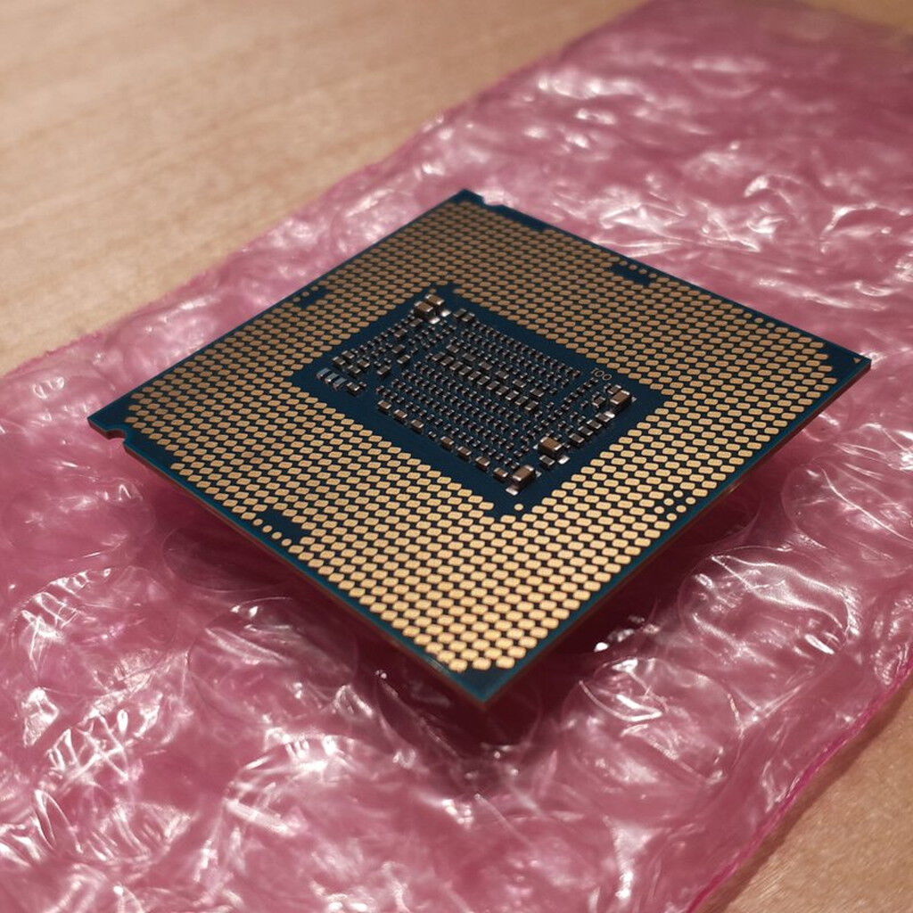 中古 INTEL Core i7 8700K (1151/3.70GHz/12M/C6/T12) 136197 （374953