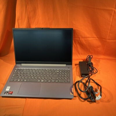 【なんば店】中古  Lenovo IdeaPad Slim 3 15ABR8 (R5 7530U/16GB/SSD512GB/WLAN/15.6FHD/W11H) 3280021350 