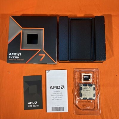 【なんば店】中古  AMD Ryzen 7 9700X (AM5/3.8GHz/40M/C8/T16/65W) 169022 