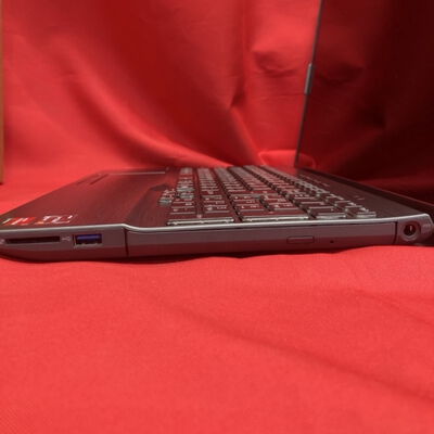 【千葉店】中古  Fujitsu LIFEBOOK　FMVA54JB 3250006485 