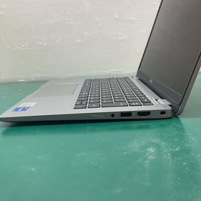 【浦添城間店(沖縄)】中古  DELL Latitude 5320 (Intel Core i7 1185G7 3.0GHz/16GB/SSD256GB/-/-/13.3/1920x1080/Wi-Fi/WEBCAM/W11H MAR) 183795 