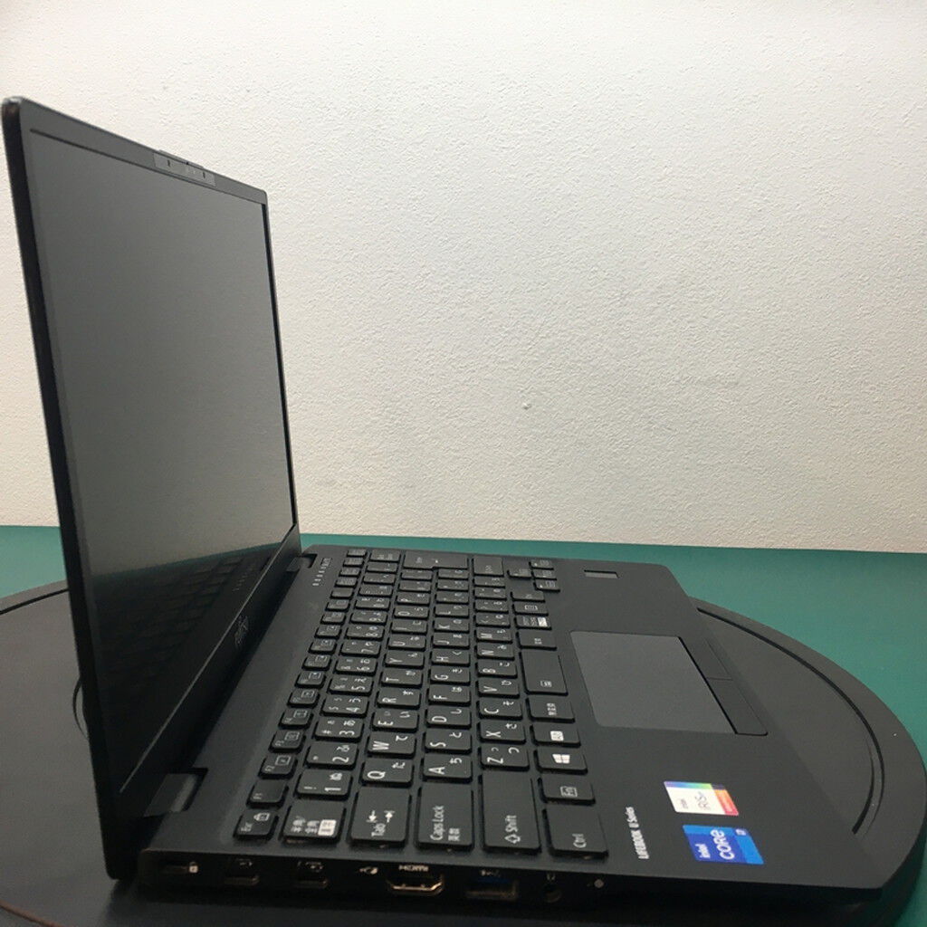 中古 FUJITSU LIFEBOOK(i7-1185G7/16GB/SSD256GB/ドライブなし/W11P